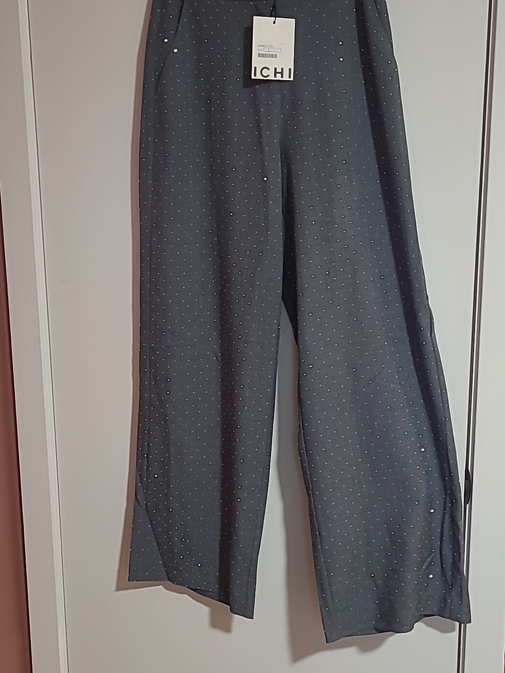 ICHI Gray Sleeveless Vest & Pants Set - Picture 2 of 9